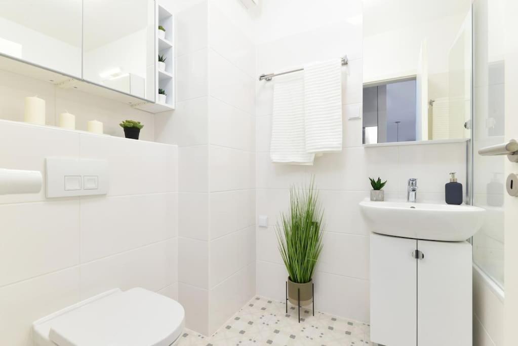 Laurel Bay Apartment Budapest Exterior photo